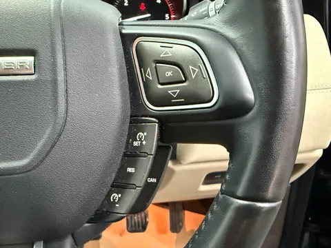 LAND ROVER RANGE ROVER EVOQUE 2.0 eD4 SE 5dr 2WD