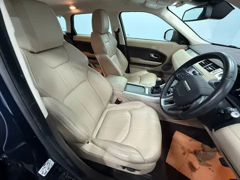 LAND ROVER RANGE ROVER EVOQUE 2.0 eD4 SE 5dr 2WD