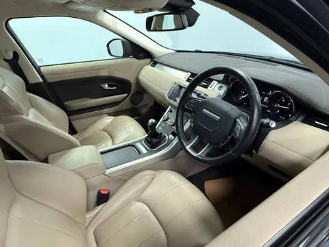 LAND ROVER RANGE ROVER EVOQUE 2.0 eD4 SE 5dr 2WD