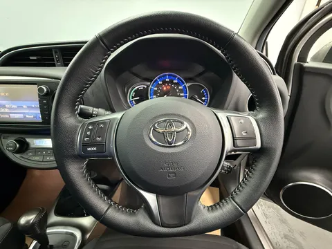 TOYOTA YARIS 1.5 Hybrid Excel 5dr CVT