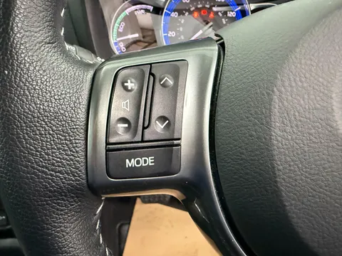 TOYOTA YARIS 1.5 Hybrid Excel 5dr CVT