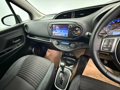 TOYOTA YARIS 1.5 Hybrid Excel 5dr CVT