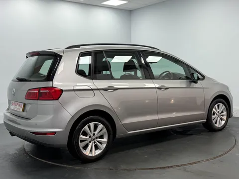 VOLKSWAGEN GOLF SV 2.0 TDI SE 5dr