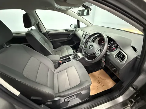 VOLKSWAGEN GOLF SV 2.0 TDI SE 5dr