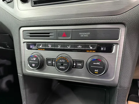 VOLKSWAGEN GOLF SV 2.0 TDI SE 5dr