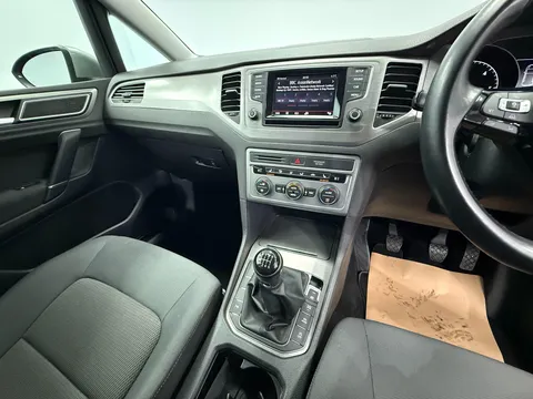 VOLKSWAGEN GOLF SV 2.0 TDI SE 5dr