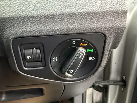 VOLKSWAGEN GOLF SV 2.0 TDI SE 5dr