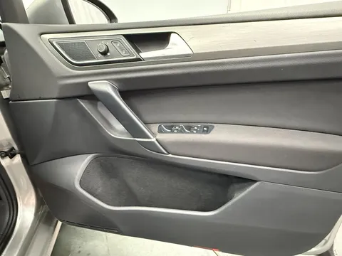 VOLKSWAGEN GOLF SV 2.0 TDI SE 5dr