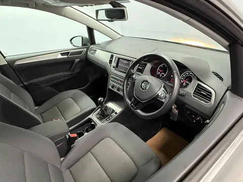 VOLKSWAGEN GOLF SV 2.0 TDI SE 5dr