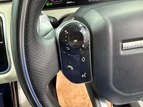 LAND ROVER RANGE ROVER VELAR 3.0 D300 R-Dynamic SE 5dr Auto