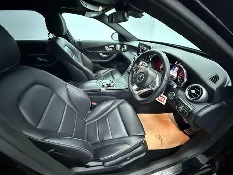 MERCEDES-BENZ C CLASS C220d 4Matic AMG Line Premium Plus 5dr Auto