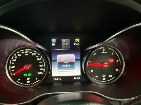 MERCEDES-BENZ C CLASS C220d 4Matic AMG Line Premium Plus 5dr Auto