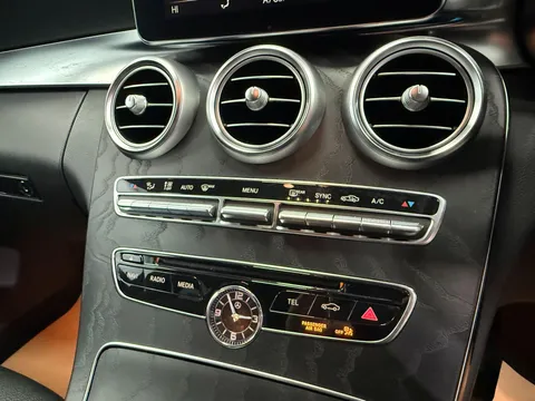 MERCEDES-BENZ C CLASS C220d 4Matic AMG Line Premium Plus 5dr Auto
