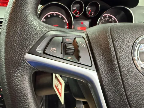 VAUXHALL MERIVA 1.4i 16V Exclusiv 5dr