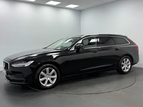 VOLVO V90 2.0 D4 Momentum 5dr Geartronic