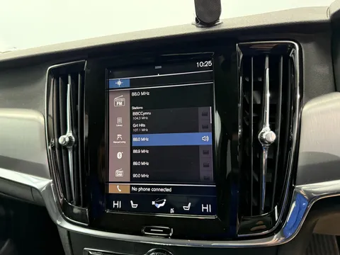 VOLVO V90 2.0 D4 Momentum 5dr Geartronic