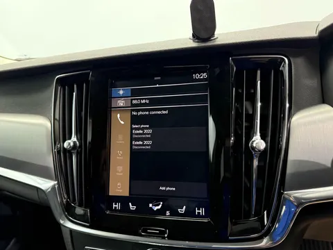 VOLVO V90 2.0 D4 Momentum 5dr Geartronic