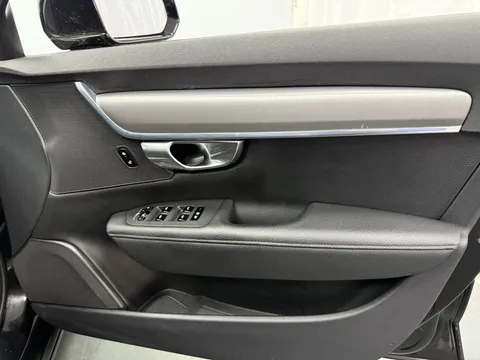 VOLVO V90 2.0 D4 Momentum 5dr Geartronic