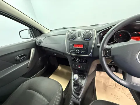 DACIA LOGAN 1.5 dCi Laureate 5dr