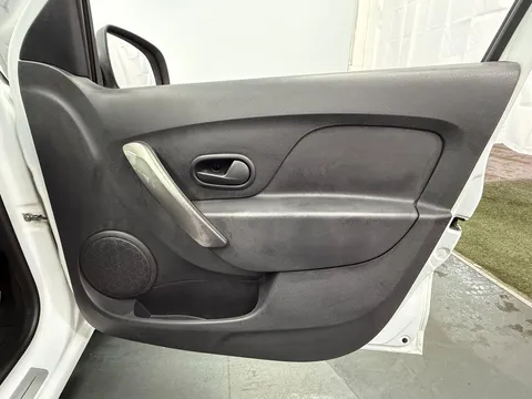 DACIA LOGAN 1.5 dCi Laureate 5dr