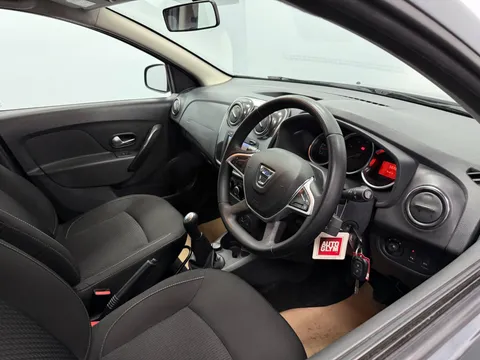 DACIA LOGAN 1.5 dCi Laureate 5dr