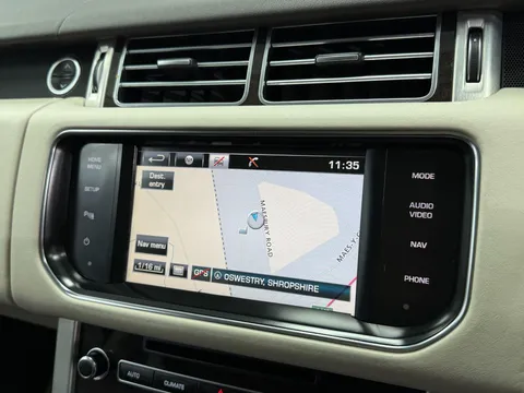 LAND ROVER RANGE ROVER 3.0 TDV6 Vogue 4dr Auto