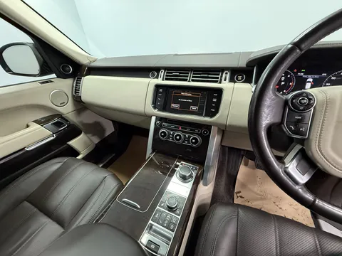 LAND ROVER RANGE ROVER 3.0 TDV6 Vogue 4dr Auto