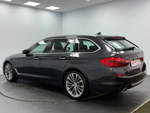 BMW 5 SERIES 530d xDrive SE 5dr Auto