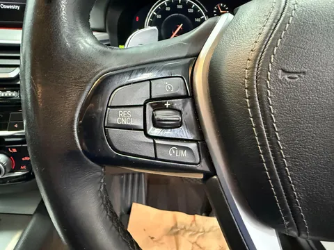 BMW 5 SERIES 530d xDrive SE 5dr Auto