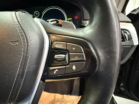 BMW 5 SERIES 530d xDrive SE 5dr Auto