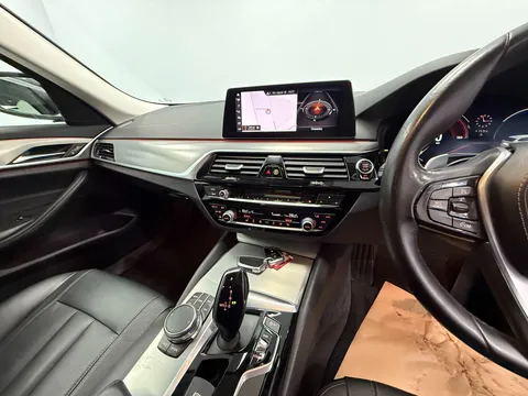 BMW 5 SERIES 530d xDrive SE 5dr Auto