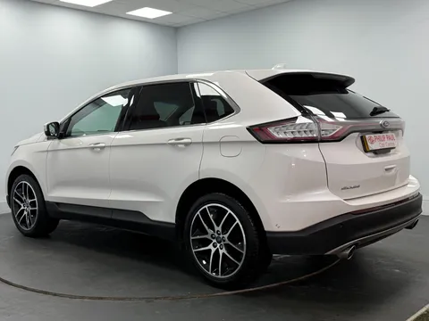 FORD EDGE 2.0 TDCi 210 Titanium 5dr Powershift