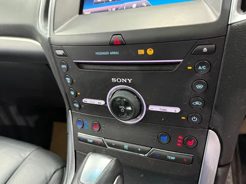 FORD EDGE 2.0 TDCi 210 Titanium 5dr Powershift