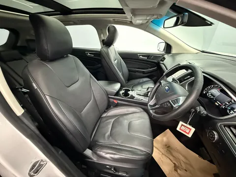 FORD EDGE 2.0 TDCi 210 Titanium 5dr Powershift