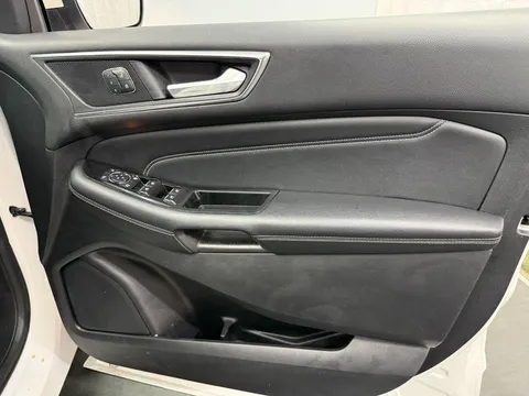 FORD EDGE 2.0 TDCi 210 Titanium 5dr Powershift