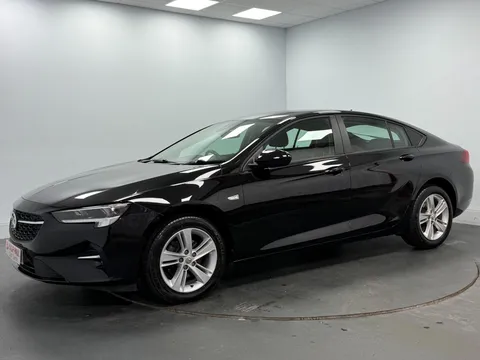 VAUXHALL INSIGNIA DIESEL GRAND SPORT 1.5 Turbo D SE Nav 5dr