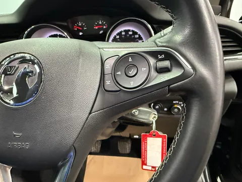 VAUXHALL INSIGNIA DIESEL GRAND SPORT 1.5 Turbo D SE Nav 5dr