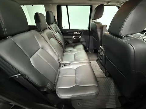 LAND ROVER DISCOVERY 3.0 SDV6 HSE 5dr Auto