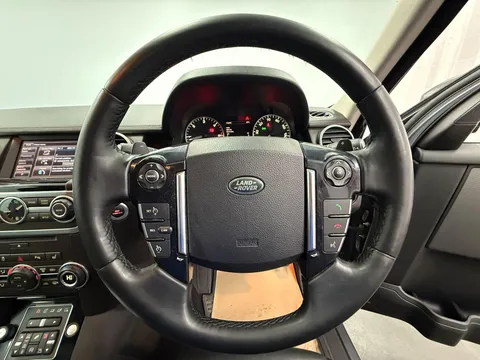 LAND ROVER DISCOVERY 3.0 SDV6 HSE 5dr Auto