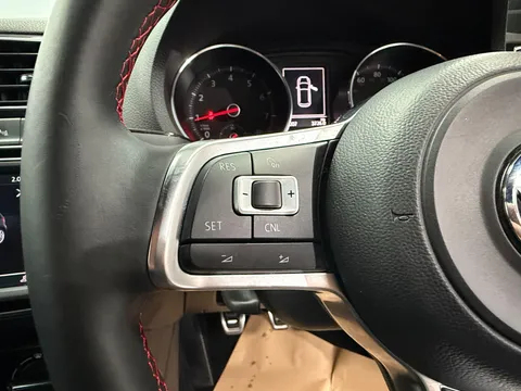 VOLKSWAGEN POLO 1.8 TSI GTI 5dr