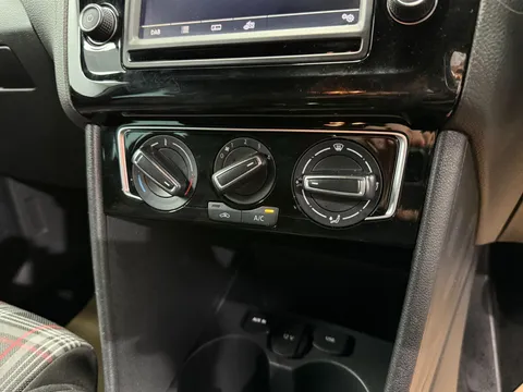 VOLKSWAGEN POLO 1.8 TSI GTI 5dr