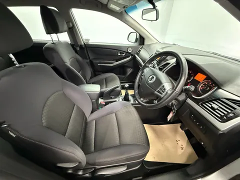 SSANGYONG KORANDO 2.0 SE4 5dr