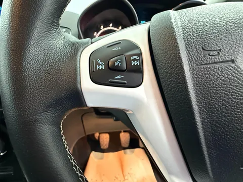 FORD FIESTA 1.25 82 Zetec Black 5dr