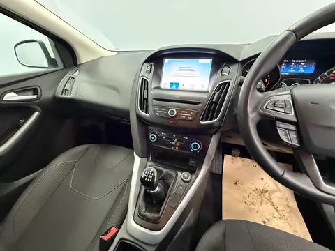 FORD FOCUS 1.5 TDCi 120 Zetec Edition 5dr