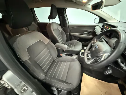 DACIA JOGGER 1.0 TCe Comfort 5dr