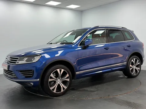 VOLKSWAGEN TOUAREG 3.0 V6 TDI BlueMotion Tech 262 R-Line 5dr Tip Auto