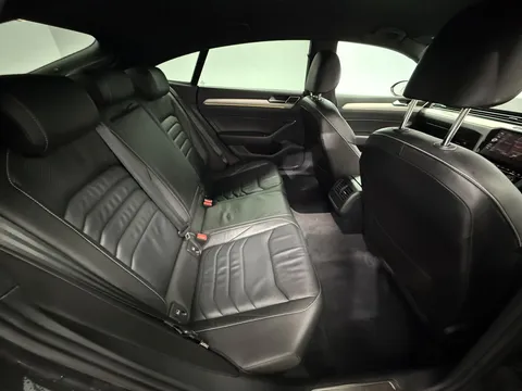 VOLKSWAGEN ARTEON 2.0 TDI R-Line 5dr DSG