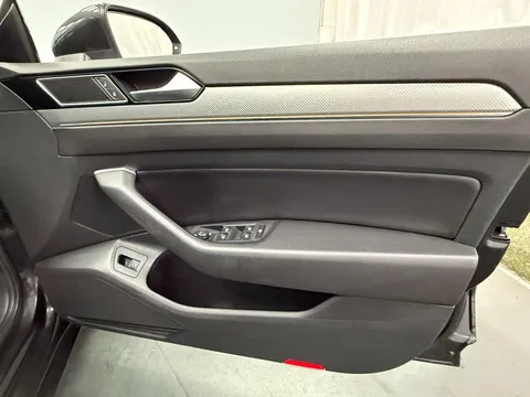 VOLKSWAGEN ARTEON 2.0 TDI R-Line 5dr DSG