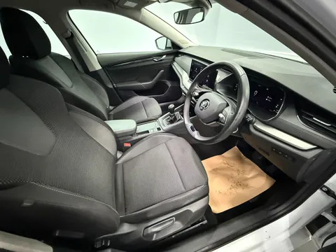 SKODA OCTAVIA 2.0 TDI SE Technology 5dr