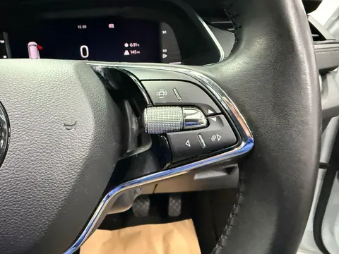 SKODA OCTAVIA 2.0 TDI SE Technology 5dr